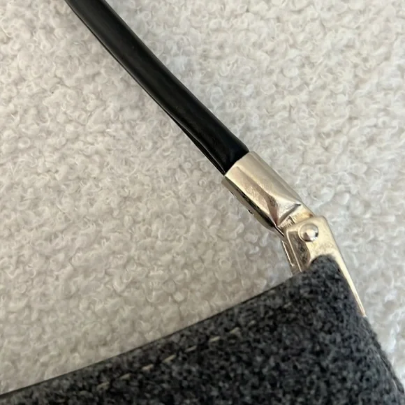 Vintage Y2K Felt Fabric Shoulder Bag | Felt Fabric and Faux leather strap - Picture 5 of 11